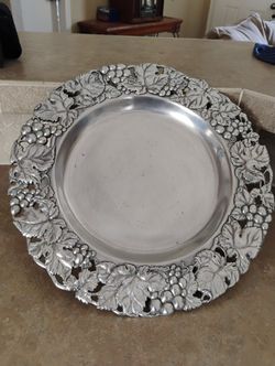 Vintage Arthur Court 14" Round Tray Platter Grapes Leaves Pattern 
