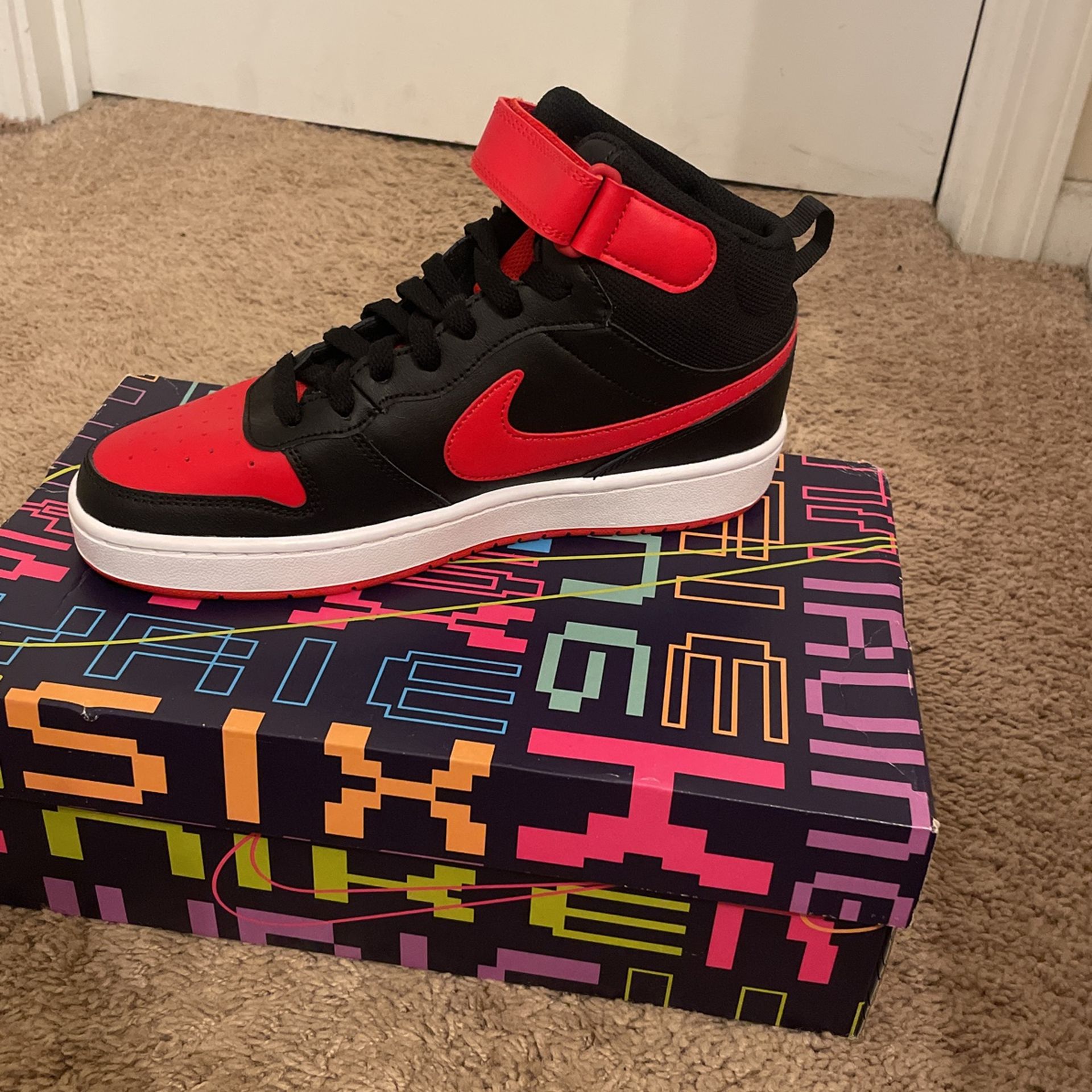 Nike Court Borough Mid 2 GS ‘Bred’ Size 7