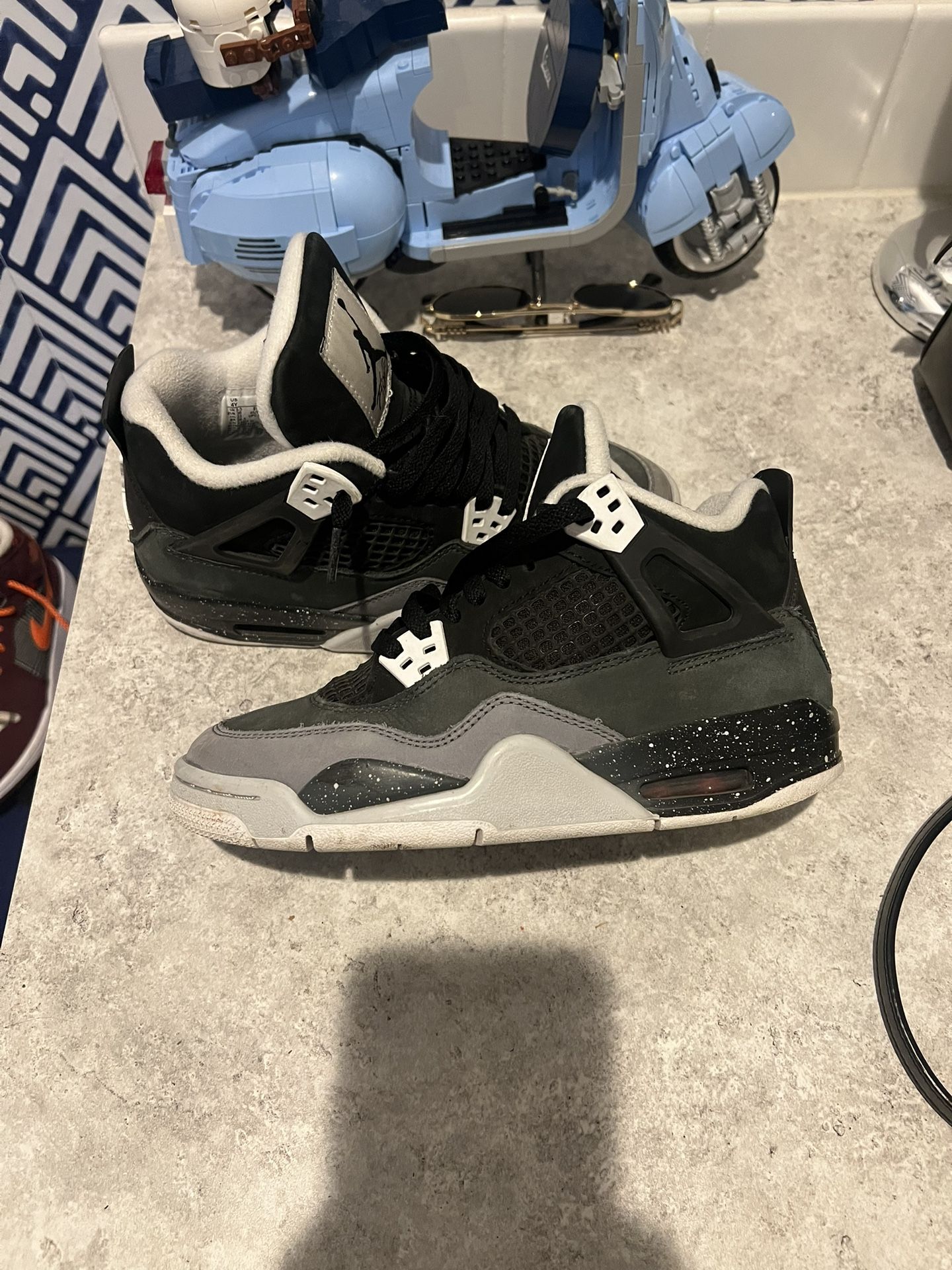 Jordan 4