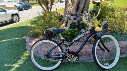 Nirve Island Flower Ladies 3 speed Cruiser XLNT Condition 26"