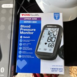 CVS Series Series 800 Upper Arm Blood Pressure Monitor 