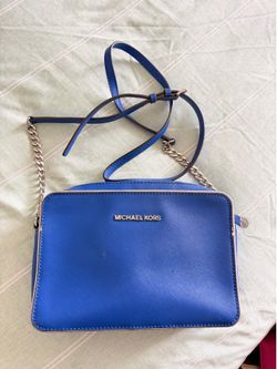 Michael kors crossbody bag