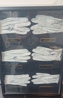 SET OF 6 AUTOGRAPHED PRO GOLFERS GLOVES FRAMED 