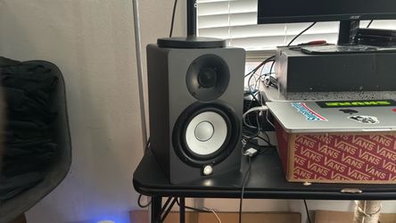 Hs5 monitors