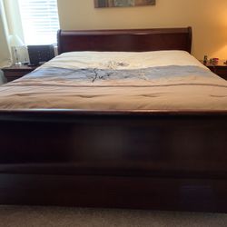 Five Piece Cal King Bedroom Set