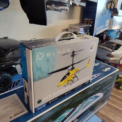 RC beginner helicopter including remote controller battery and a charger