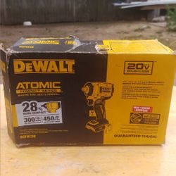DeWalt 3/8"Impact Wrench 20v Brushless No Batería No Cargador 