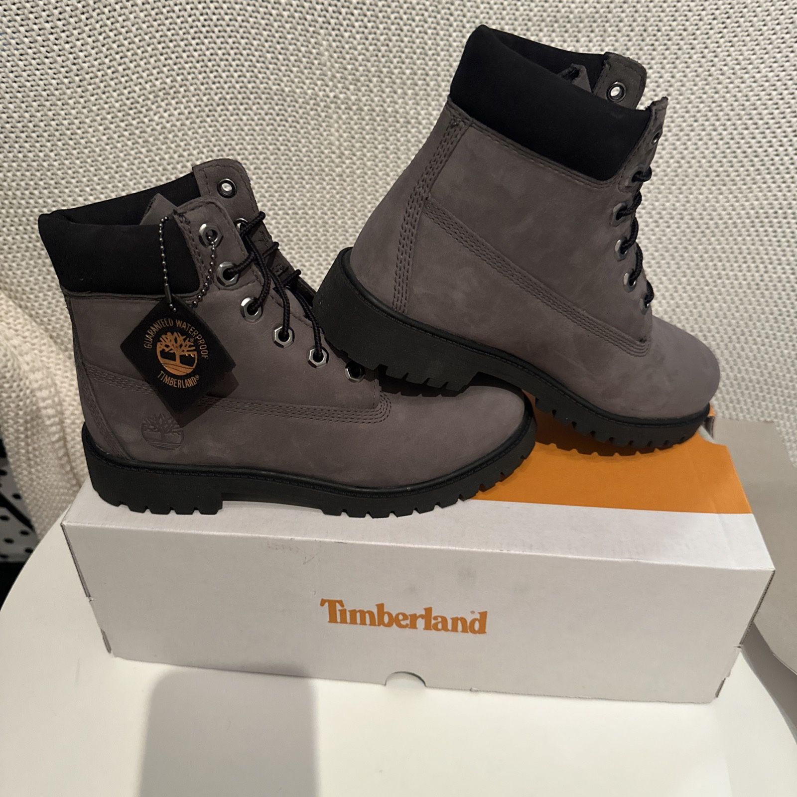 TIMBERLAND Men's 6" Waterproof Premium Boots Medium Grey Nubuck - Size 5