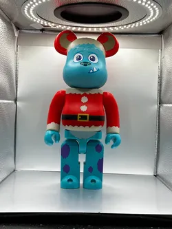 Bearbrick Santa Sully 400% only