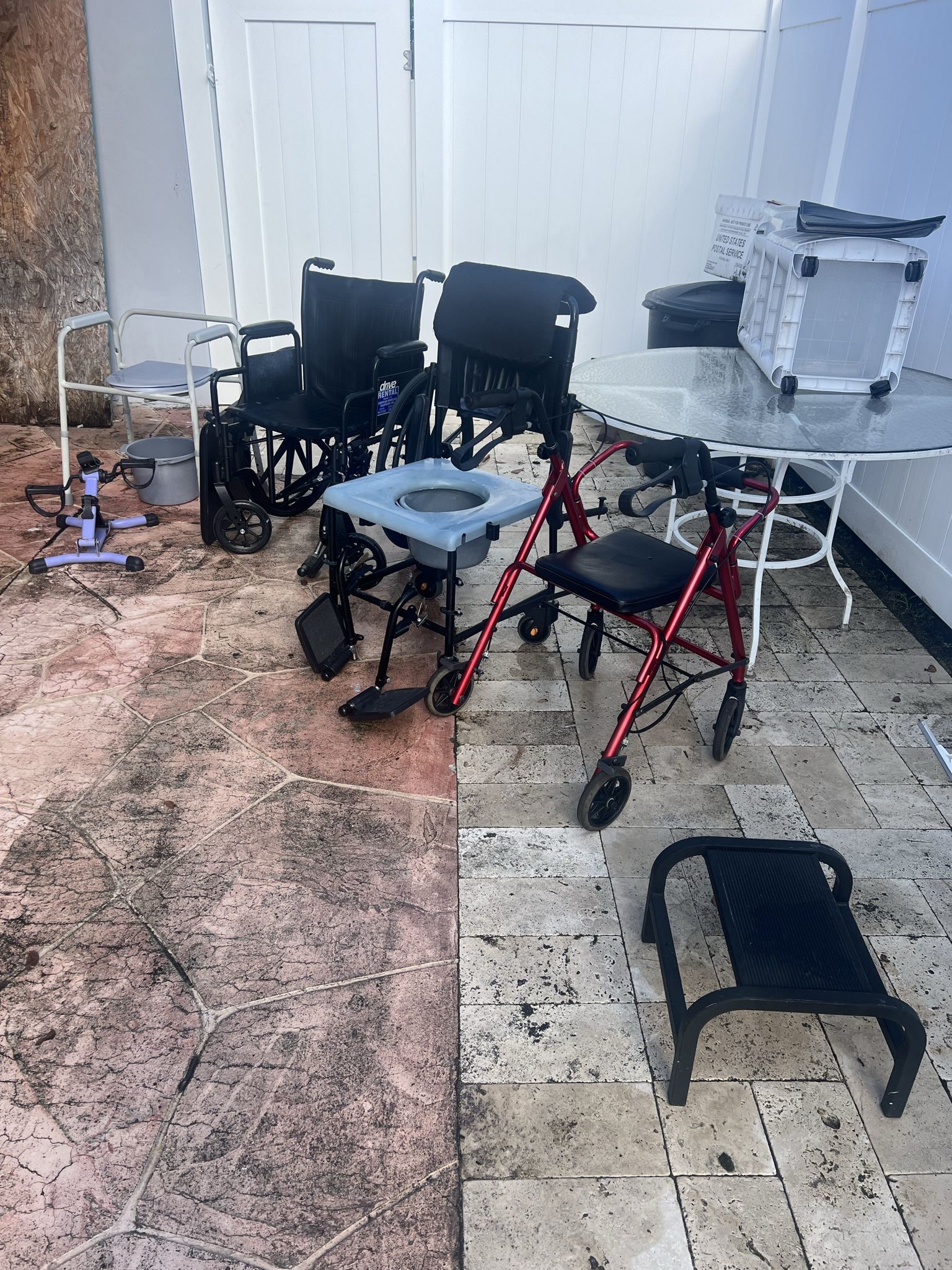 Muletas, Silla De Ruedas Y Caminador Para Impedia...