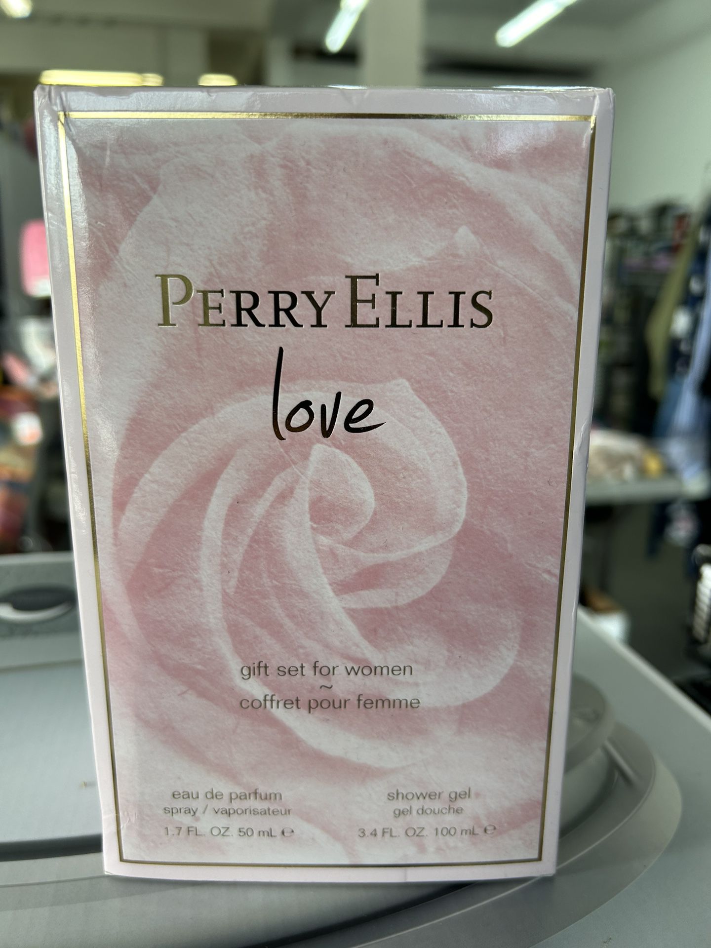 Perry Ellis Love 