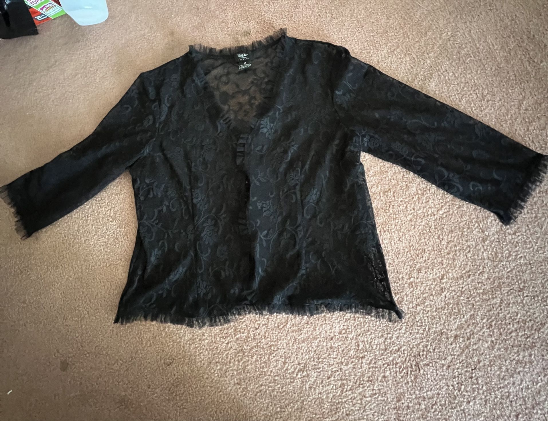 ‼️Never wear‼️Lady’s Black Laced 3/4 Sleeve Top Blouse-M