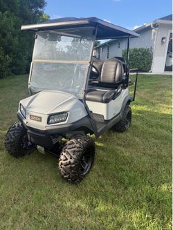 Club Car Lifted Golf Cart lithium