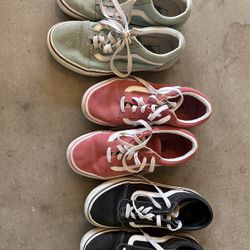 Girls vans cheap size 4