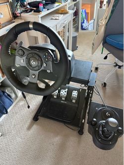 Logitech G920 racing wheel