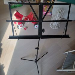 Deluxe Music Folding Stand 