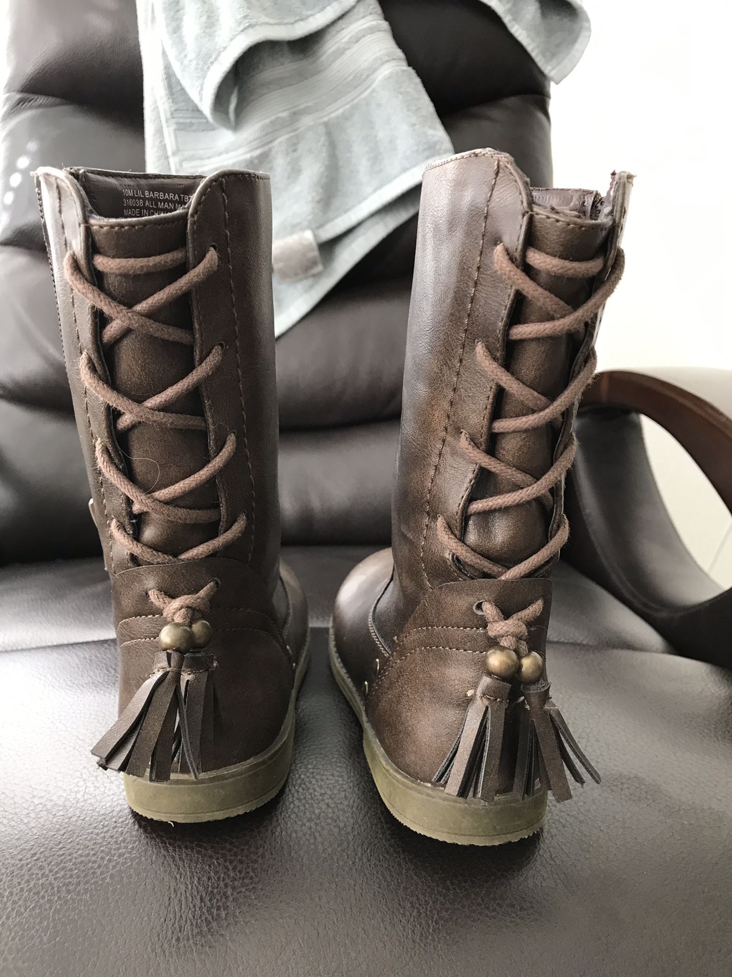 Size 10 girls leather boots