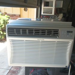 Room Air Conditioner.