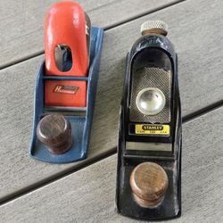 Pair of Vintage Stanley Block Planes Handyman No. 1247 and 220