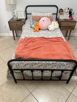 Twin Bed Frame With Mattress 