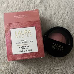 Laura Geller Baked Blush-N-Brighten marblelized blush in Pink Buttercream