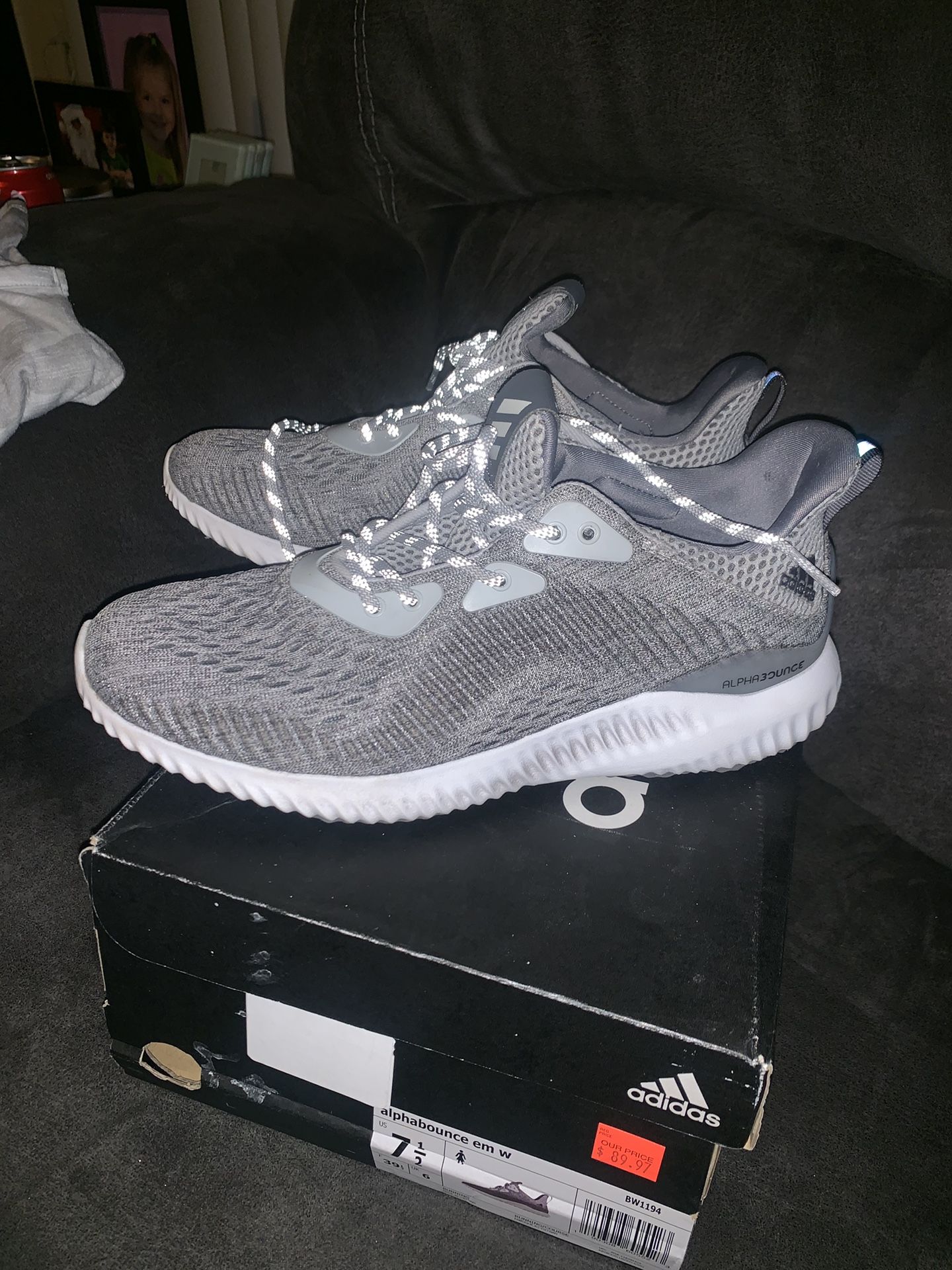 Adidas alphabounce women 7 1/2