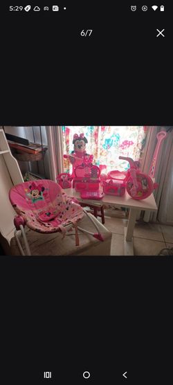 Mini mouse toys and toking chair