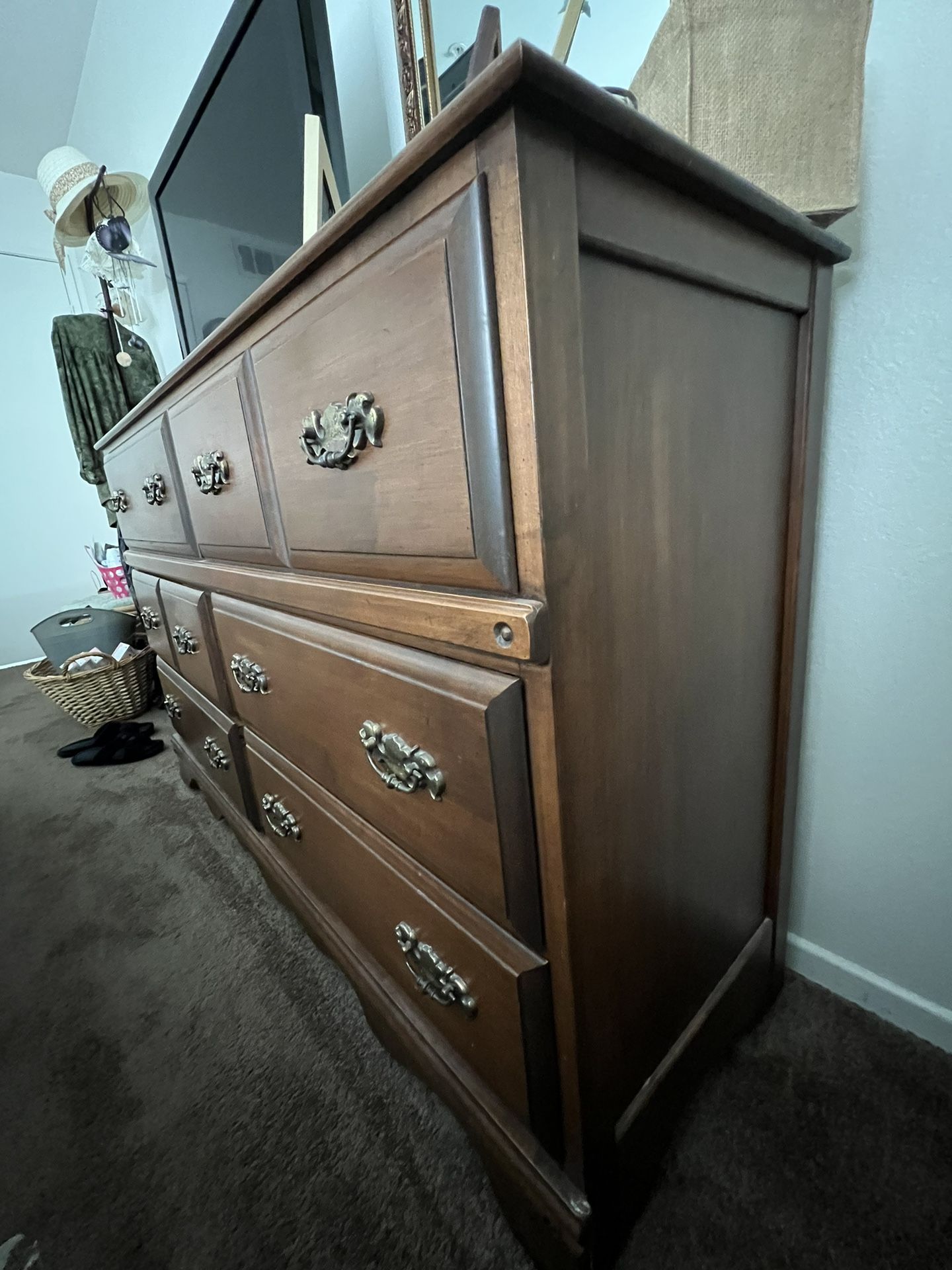 Set Of Two Matching Dressers for Sale in Alta Loma, CA OfferUp