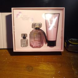 Victoria Secret Bombshell Gift Set