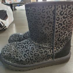 Uggs Size 7 1/2 8 Black Womens 