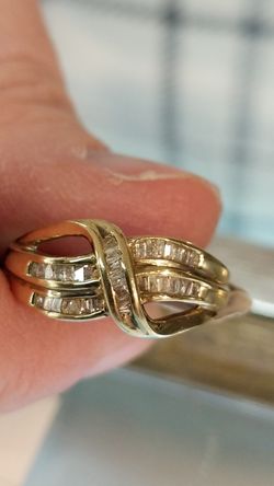 1oK Yellow GOLD DIAMOND RING