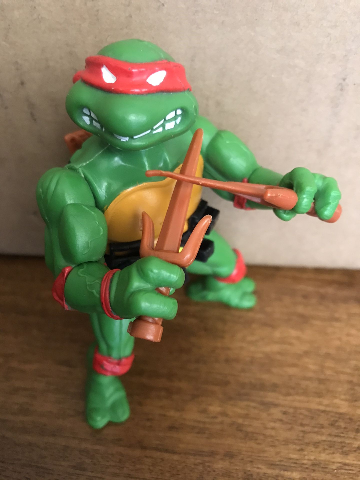 Vintage TMNT Teenage Mutant Ninja Turtle 1988 Raphael Action Figure near COMPLETE