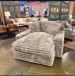 Potato Barn Loungers 