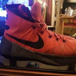Nike Hyperdunk Size 6