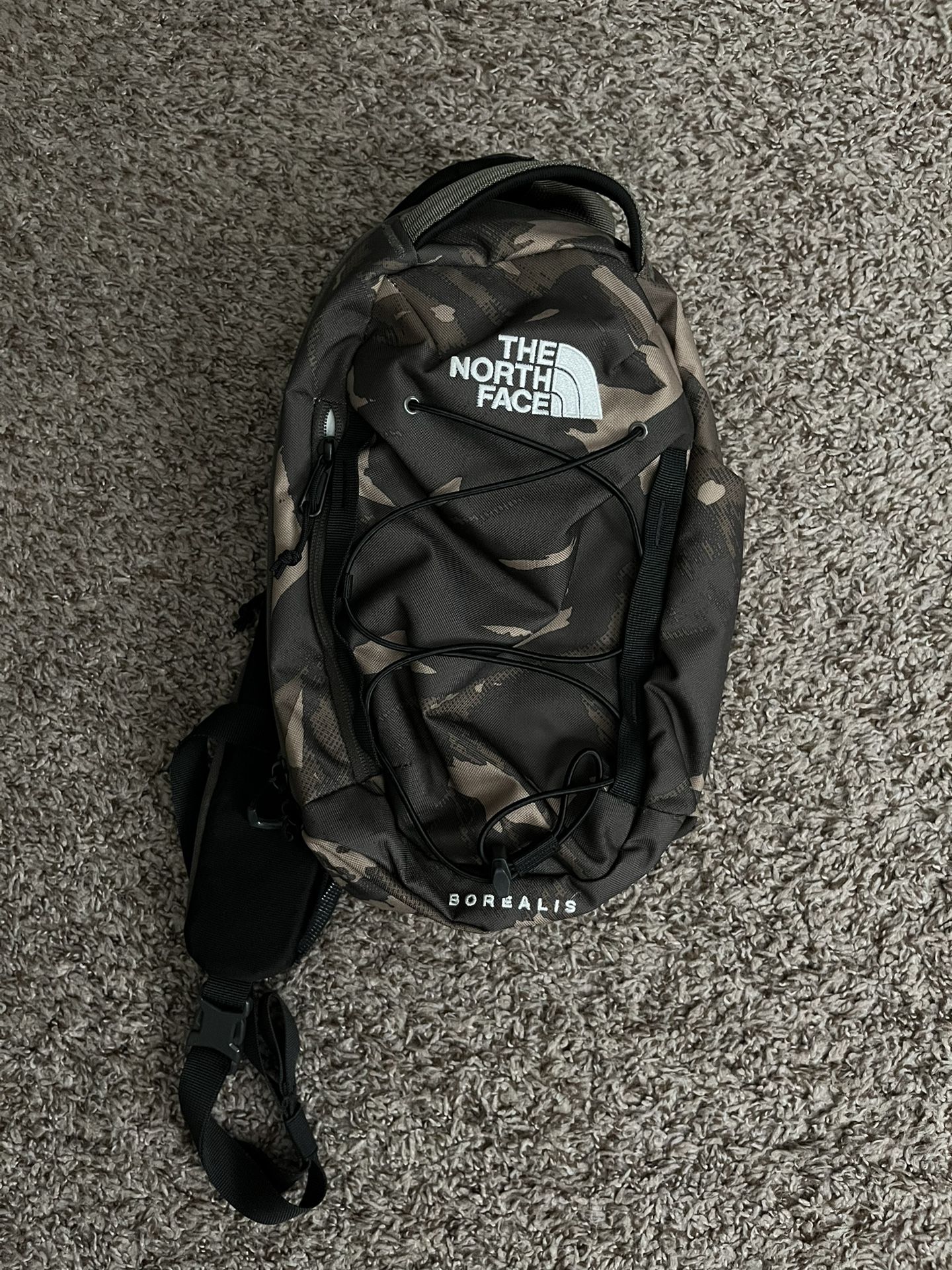 The North Face Borealis Sling Backpack for Sale in Arrowhed Farm, CA -  OfferUp