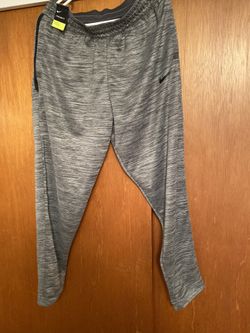 NIKE JOGGERS SIZE LARGE BRAND NEW