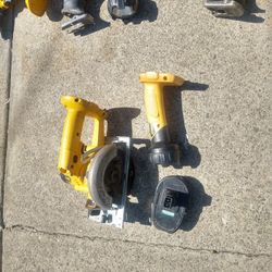 Trim Saw/Circular Saw 5 3/8"& Flash Light