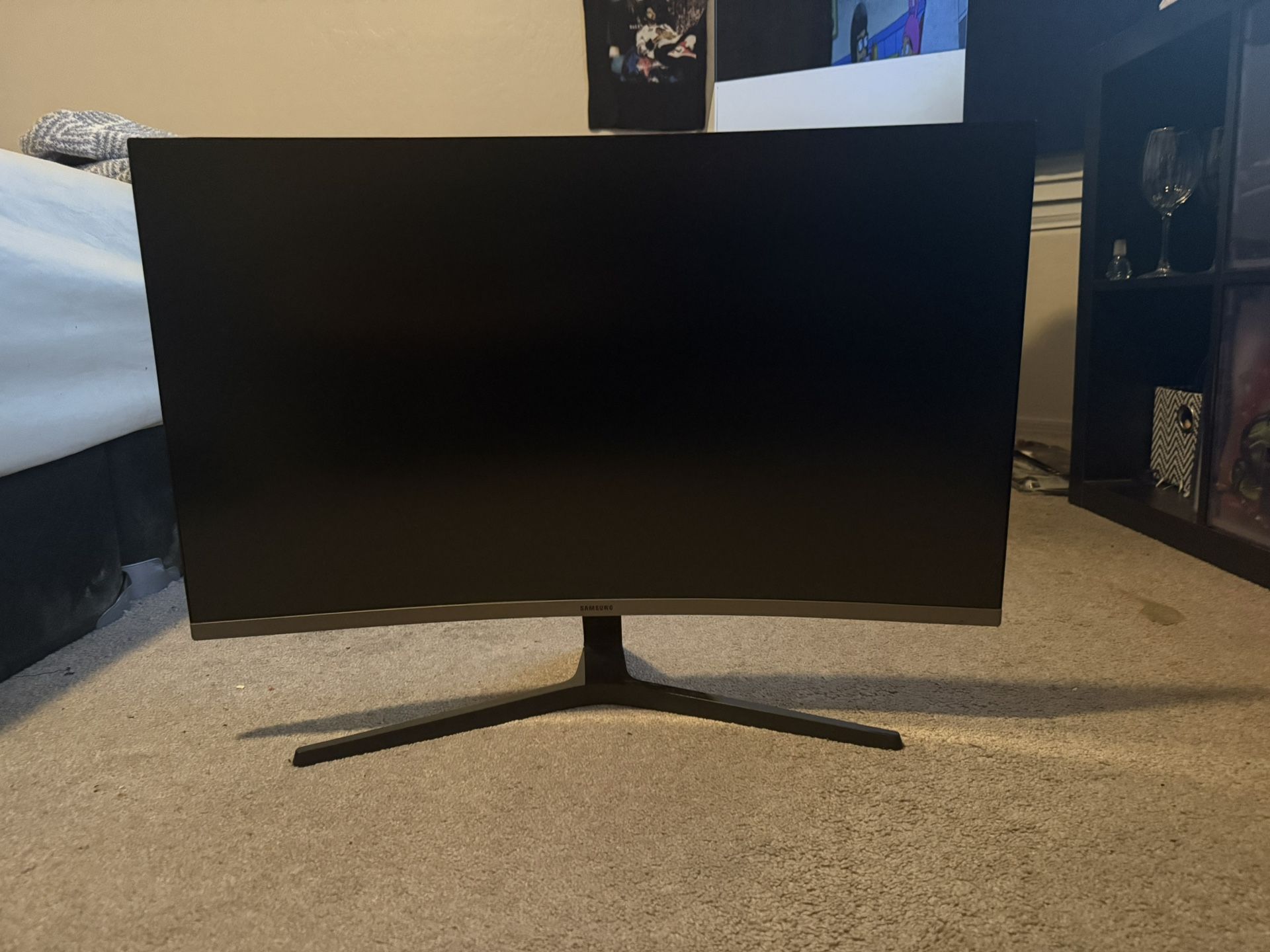 32in Samsung Curved Monitor
