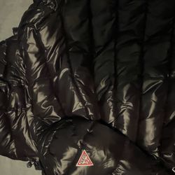 Guess Puffer Jacket