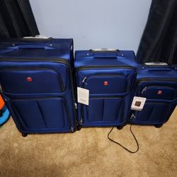 SwissGear Sion Softside Expandable Luggage Blue Carry-On 21 25 29 inch 4 wheels