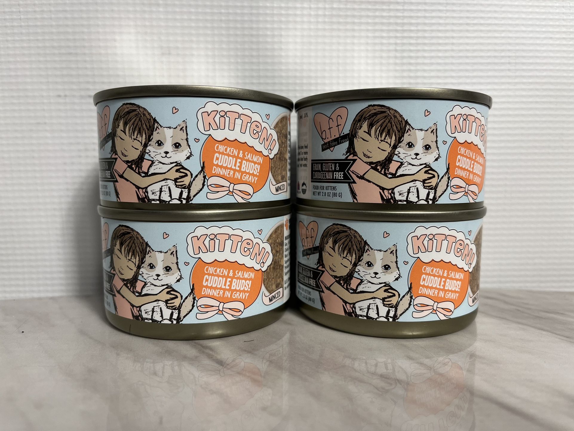 4 Kitten Chicken & Salmon Cuddle Buds Dinner In Gravy