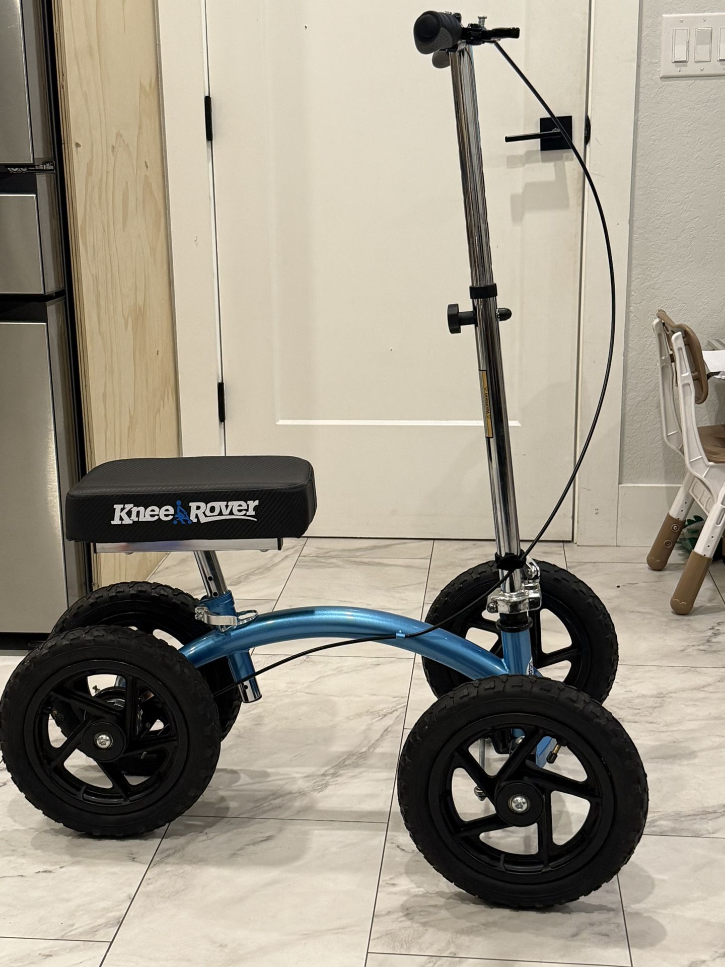 Knee Scooter 100$