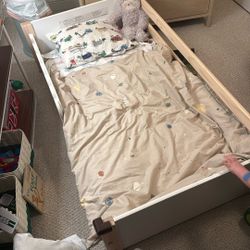 Toddler Bed With Mattress And Sheets/Pillow