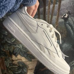 Reebok Club C Revenge Women’s 7 White