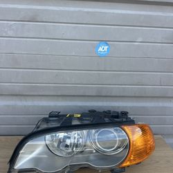 BMW 325ci, 330ci OEM BI XENON LEFT DRIVER HEADLIGHT ASSEMBLY 2000/2001/2002/2003