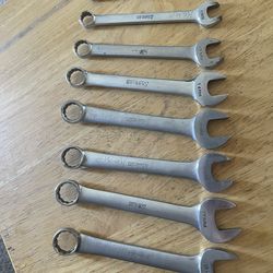 8 Snap-On wrenches