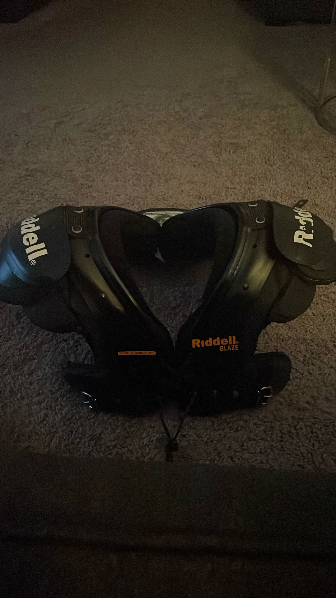 Riddle Shoulder pads Medium $100