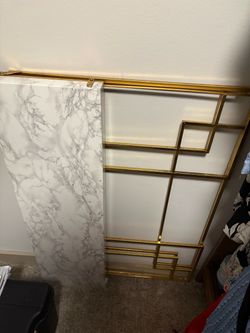 Gold Entry Table