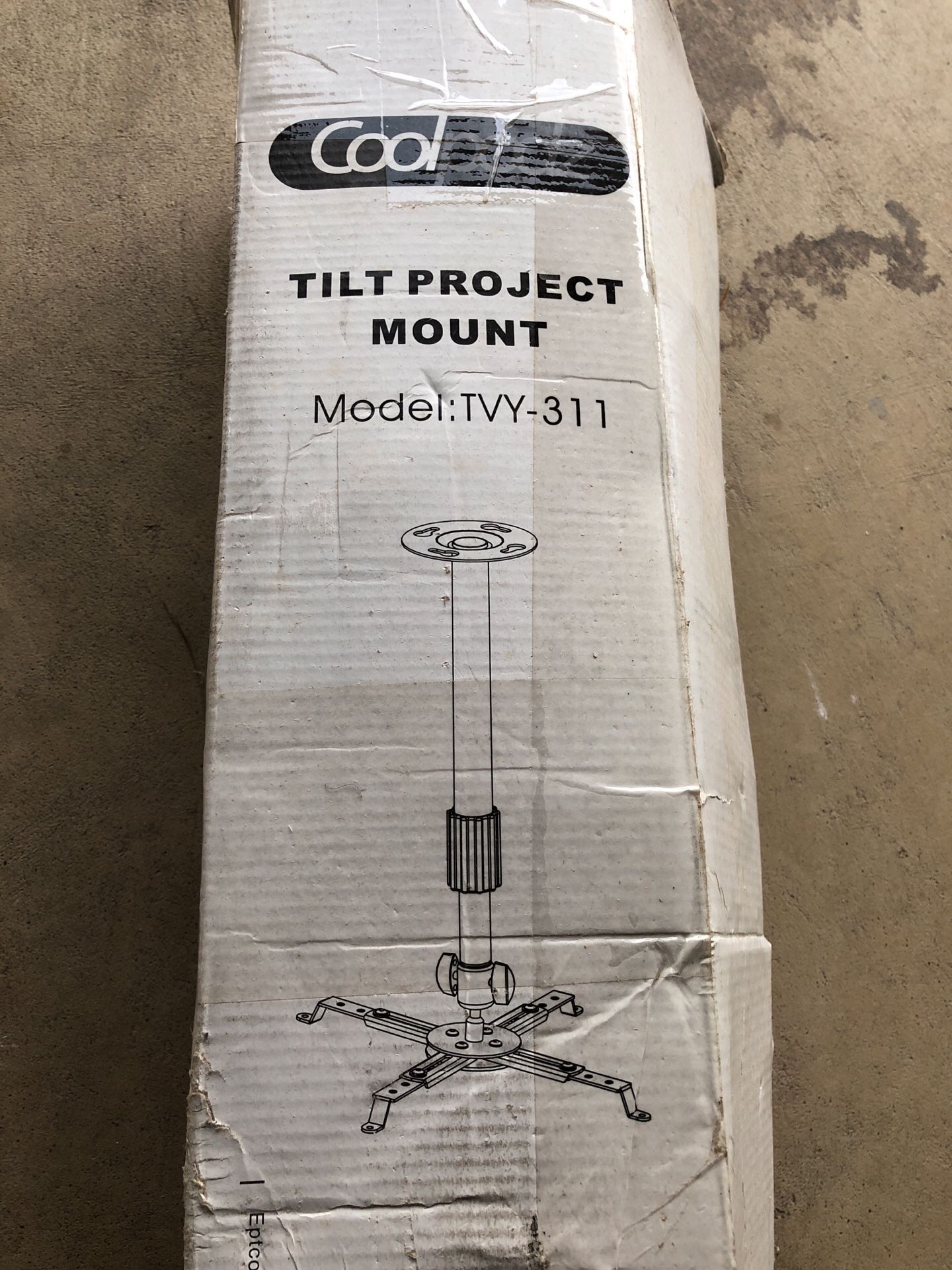 Tilt projector mount