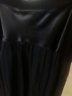 Silk sleepwear, pink or black.